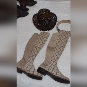 Like new condition boots for women size 7.5